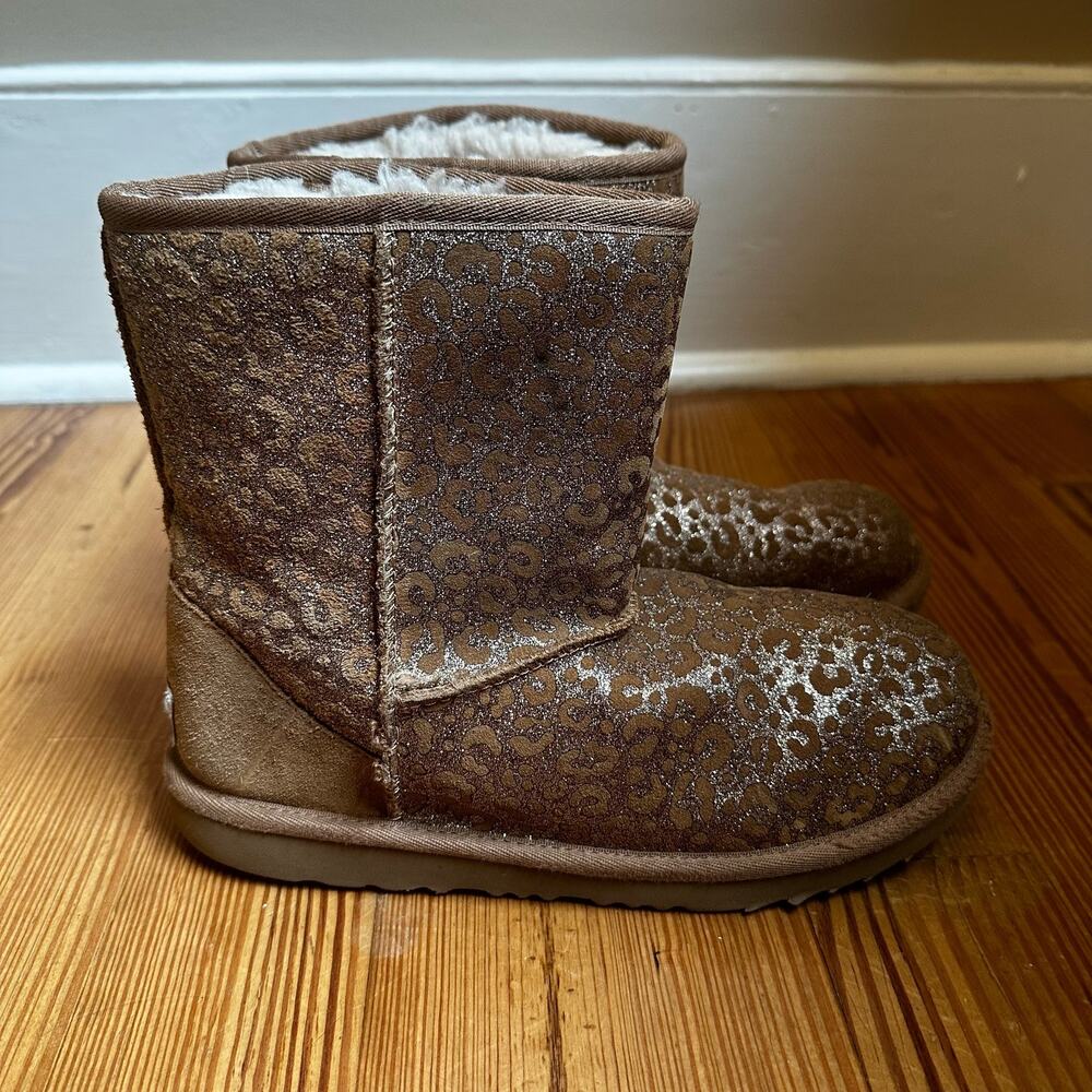 Ugg brown suede cheetah metallic calf boots‎ SIZE 6